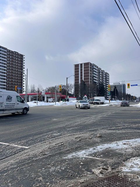 Photo 10 at 2347 Kennedy Road, Malvern West, Toronto