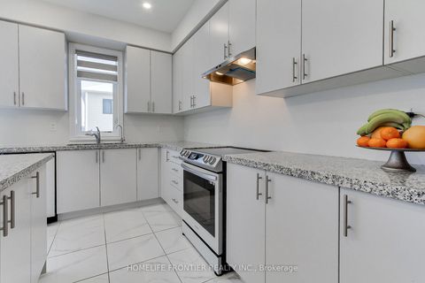 Photo 11 at 145 Terry Fox Drive, Rural Barrie Southeast, Barrie