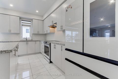 Photo 12 at 145 Terry Fox Drive, Rural Barrie Southeast, Barrie