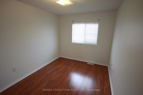 Photo 10 at 157 Nathan Crescent, Painswick South, Barrie