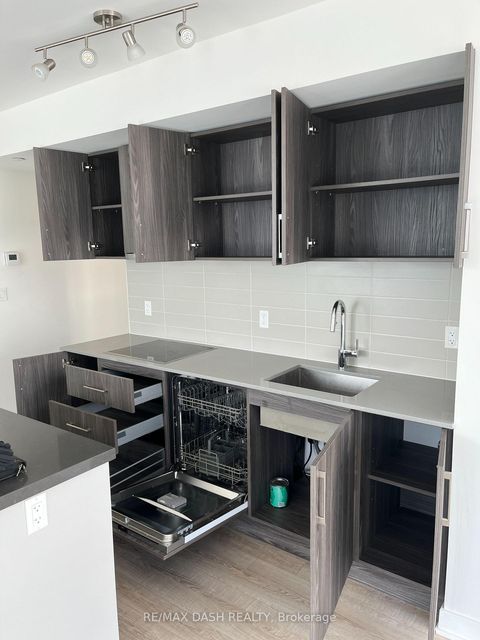 Photo 3 at 1202 - 27 Bathurst Street, Waterfront Communities C1, Toronto