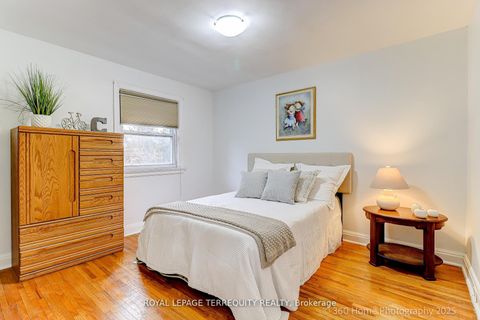 Photo 9 at 27 John Best Avenue, Amesbury, Toronto