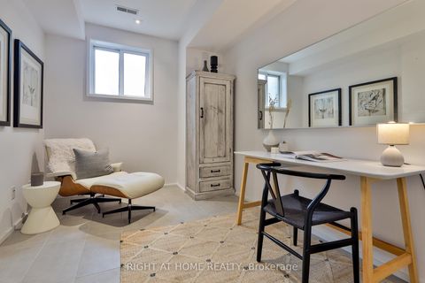 Photo 28 at 207 Claremont Street, Bellwoods, Toronto