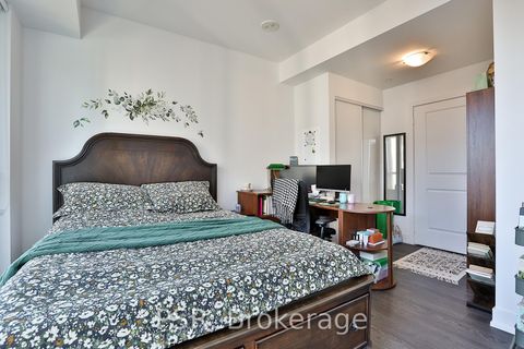Photo 15 at 909 - 11 Lillian Street, Mount Pleasant West, Toronto