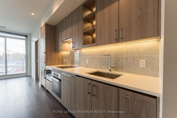 Photo 14 at 502 - 95 McMahon Drive, Bayview Village, Toronto