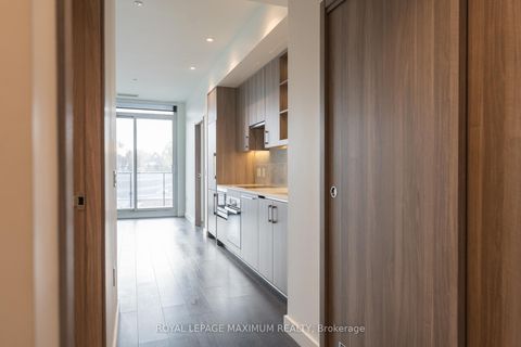 Photo 12 at 502 - 95 McMahon Drive, Bayview Village, Toronto