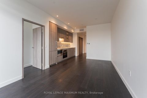 Photo 18 at 502 - 95 McMahon Drive, Bayview Village, Toronto