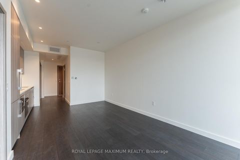 Photo 19 at 502 - 95 McMahon Drive, Bayview Village, Toronto