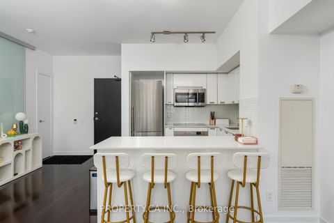 Photo 3 at 3606 - 33 Charles Street E, Yonge Corridor, Toronto