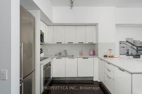 Photo 4 at 3606 - 33 Charles Street E, Yonge Corridor, Toronto