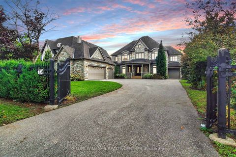 Photo 1 at 33 Maple Grove Avenue, Oak Ridges, Richmond Hill