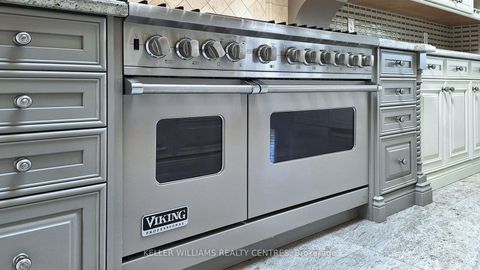 Photo 17 at 33 Maple Grove Avenue, Oak Ridges, Richmond Hill