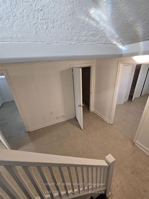 Photo 8 at 70 Bunnell Crescent, CFB, Toronto