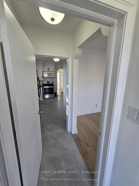 Photo 17 at 70 Bunnell Crescent, CFB, Toronto