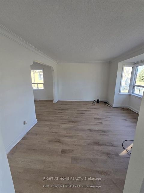 Photo 19 at 70 Bunnell Crescent, CFB, Toronto