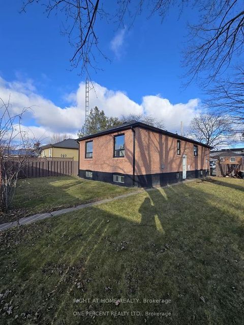 Photo 25 at 70 Bunnell Crescent, CFB, Toronto