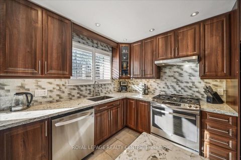 Photo 18 at 21 Pylon Place, Old Rexdale, Toronto