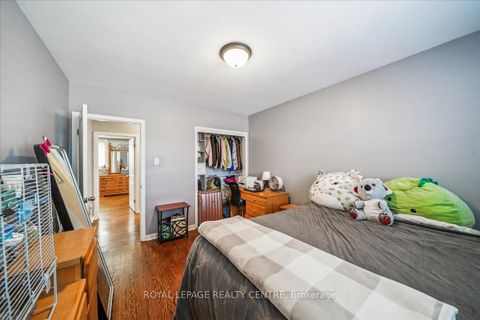 Photo 28 at 21 Pylon Place, Old Rexdale, Toronto