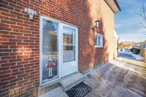 Photo 39 at 21 Pylon Place, Old Rexdale, Toronto