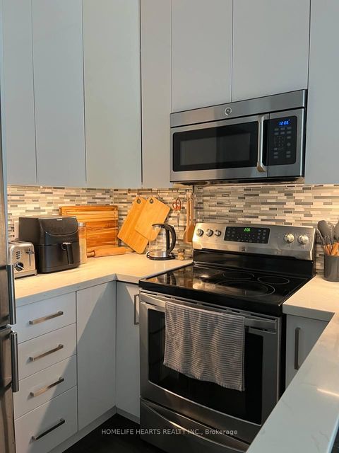 Photo 4 at 113 - 2351 Kennedy Road, Malvern West, Toronto