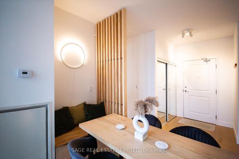 Photo 1 at 516 - 628 Fleet Street, Niagara, Toronto