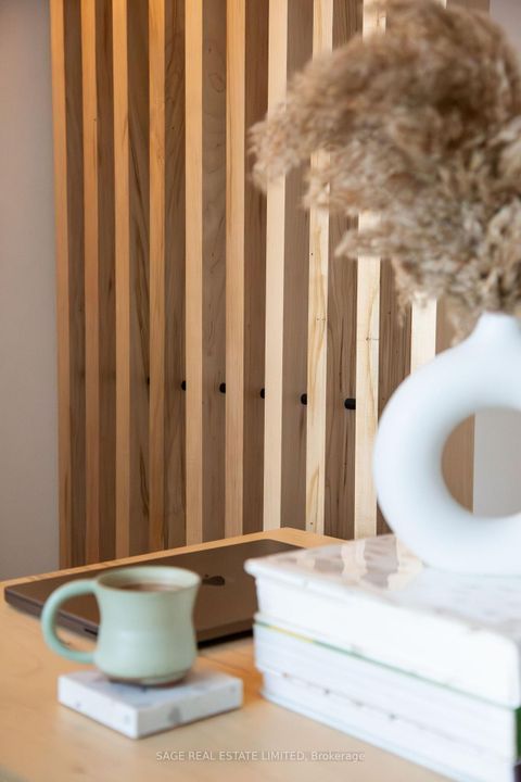 Photo 2 at 516 - 628 Fleet Street, Niagara, Toronto