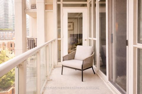 Photo 18 at 516 - 628 Fleet Street, Niagara, Toronto