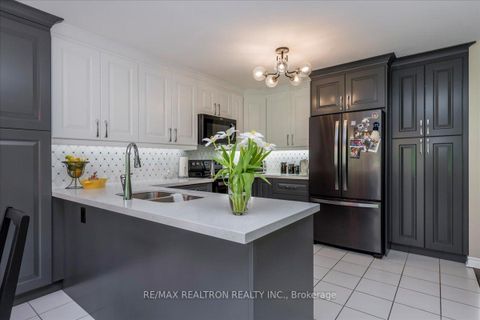 Photo 9 at 44 Columbia Road, Holly, Barrie