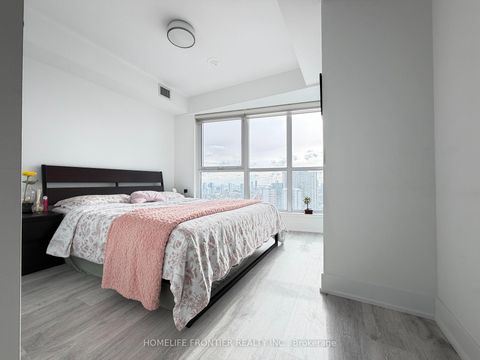 Photo 17 at 2219 - 585 Bloor Street E, North St. James Town, Toronto