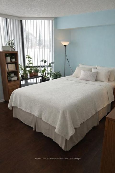 Photo 5 at 209 - 8 Silverbelle Grove, Malvern, Toronto