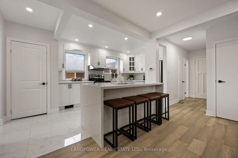 Photo 5 at 195 Phyllis Avenue, Cliffcrest, Toronto