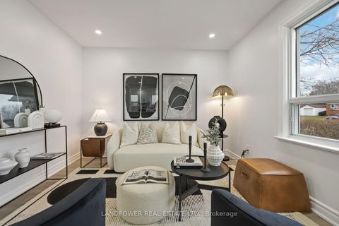 Photo 6 at 195 Phyllis Avenue, Cliffcrest, Toronto