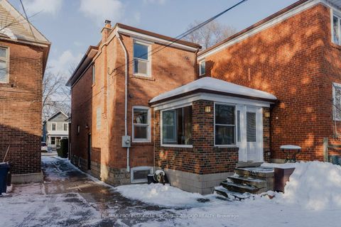 Photo 30 at 11 Winfield Avenue, Bloor West Village, Toronto