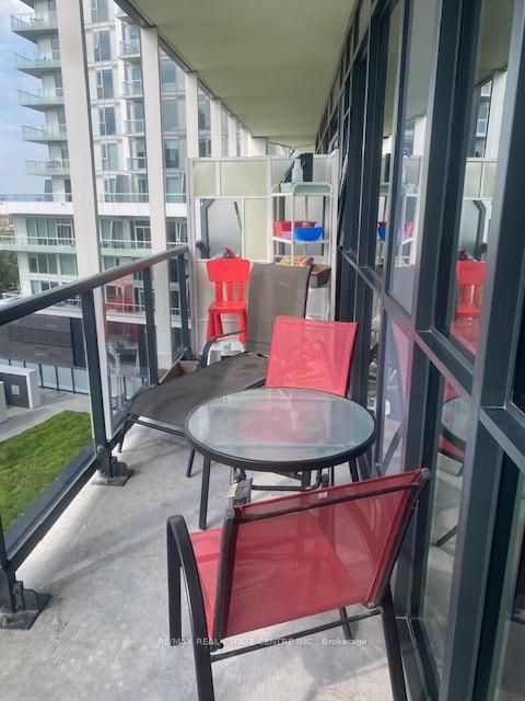 Photo 1 at 701 - 30 Ordnance Street E, Niagara, Toronto