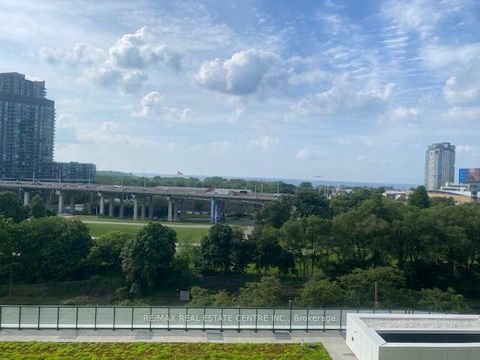 Photo 3 at 701 - 30 Ordnance Street E, Niagara, Toronto