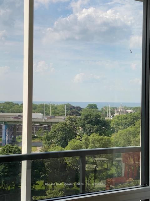 Photo 5 at 701 - 30 Ordnance Street E, Niagara, Toronto