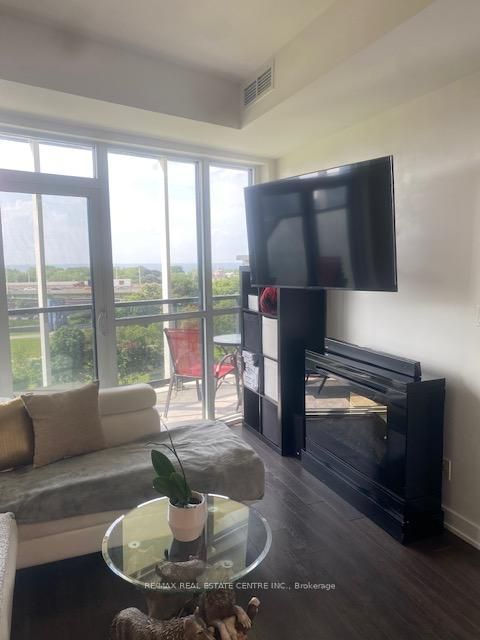 Photo 8 at 701 - 30 Ordnance Street E, Niagara, Toronto