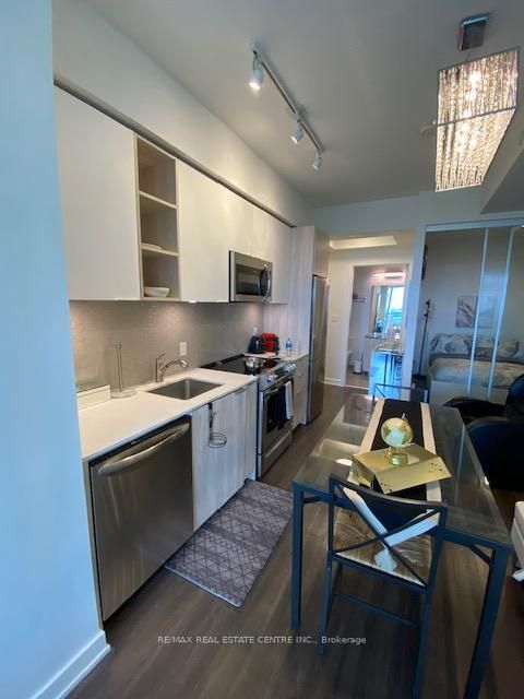 Photo 10 at 701 - 30 Ordnance Street E, Niagara, Toronto