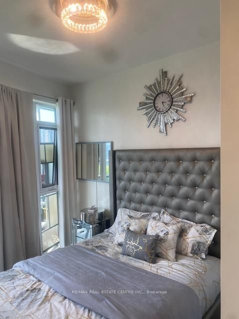 Photo 12 at 701 - 30 Ordnance Street E, Niagara, Toronto