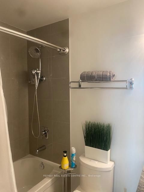 Photo 16 at 701 - 30 Ordnance Street E, Niagara, Toronto