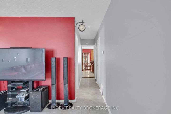 Photo 6 at 86 Gibbons Street, McLaughlin, Oshawa