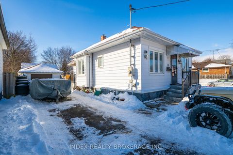 Photo 2 at 86 Gibbons Street, McLaughlin, Oshawa