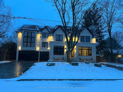 Photo 2 at 3 Idleswift Drive, Uplands, Vaughan