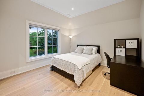 Photo 25 at 3 Idleswift Drive, Uplands, Vaughan