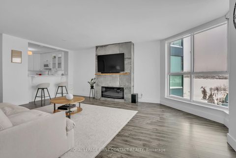 Photo 11 at 605 - 140 Dunlop Street E, City Centre, Barrie