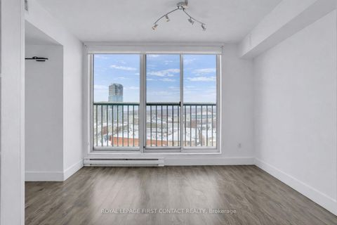 Photo 12 at 605 - 140 Dunlop Street E, City Centre, Barrie