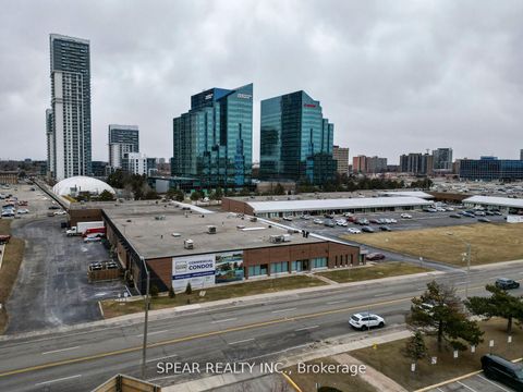 Photo 1 at 25 - 26 - 280 - 422 Consumers Road, Henry Farm, Toronto