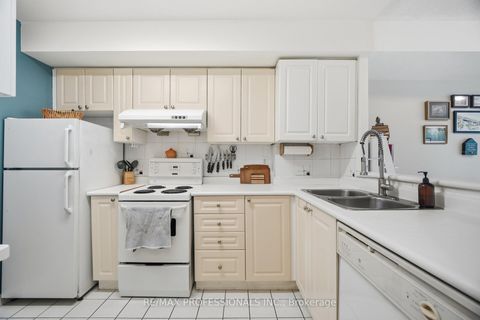Photo 9 at 1705 - 18 Lee Centre Drive, Woburn, Toronto