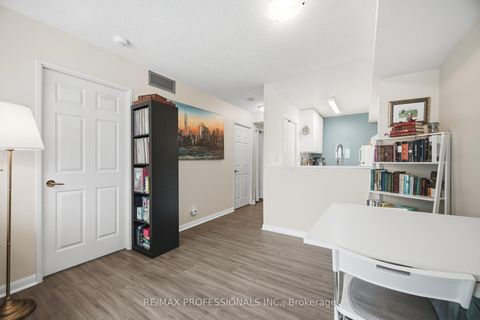 Photo 16 at 1705 - 18 Lee Centre Drive, Woburn, Toronto