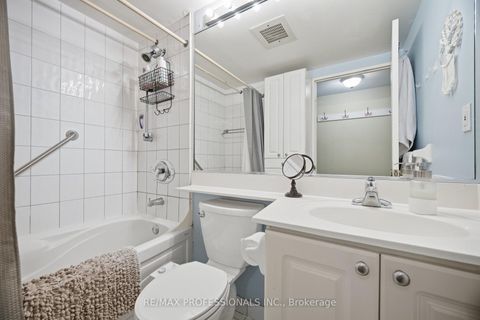 Photo 26 at 1705 - 18 Lee Centre Drive, Woburn, Toronto